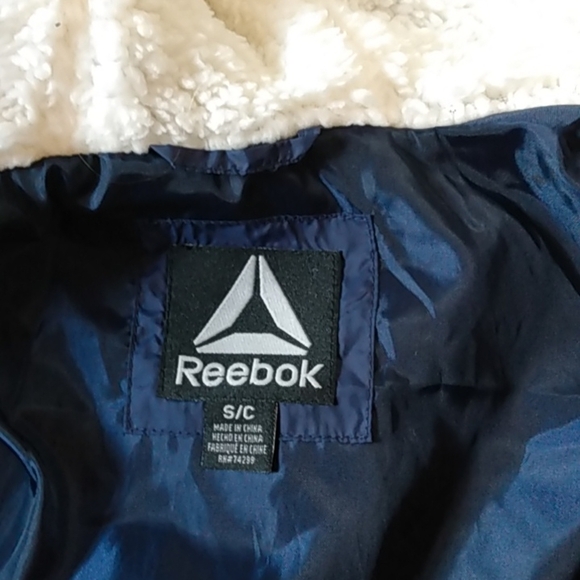 Reebok Sherpa Fur Hood Quilted Puffer Jacket - Chevron Red White & Navy Blue - Picture 7 of 8